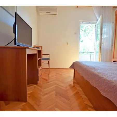 Adriana - Two Bedroom A4 Apartment