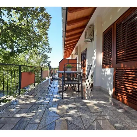 Adriana - Two Bedroom A4 * Starigrad Paklenica